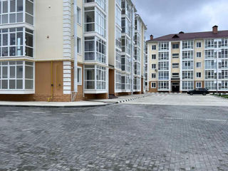 Apartament cu 2 camere, 61 m², Molodova, Bălți foto 2