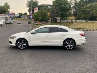 Volkswagen Passat CC foto 4