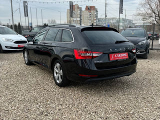 Skoda Superb foto 3