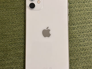 IPhone 11 white 64g