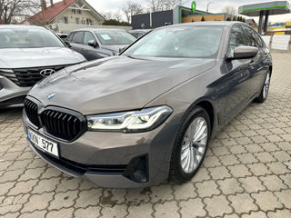 BMW 5 Series foto 3