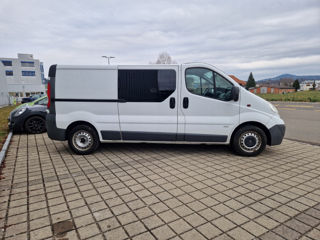 Opel Vivaro foto 2