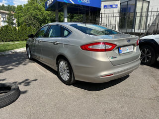 Ford Fusion foto 4