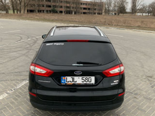 Ford Mondeo foto 9