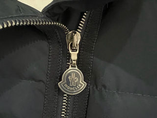 Palton Moncler foto 8