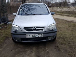 Opel Zafira foto 6