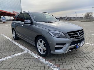 Mercedes ML Class foto 3