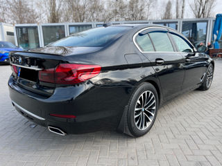 BMW 5 Series foto 4