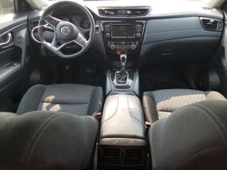 Nissan Rogue foto 8