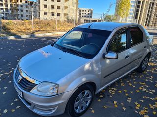 Dacia Logan foto 1