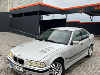 BMW 3 Series foto 2