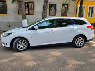 Ford Focus фото 7