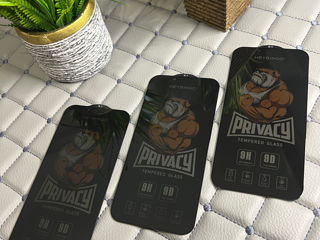 Защитные стёкла Privacy для iPhone 14 Pro