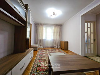 Apartament cu 2 camere, 45 m², Botanica, Chișinău foto 2