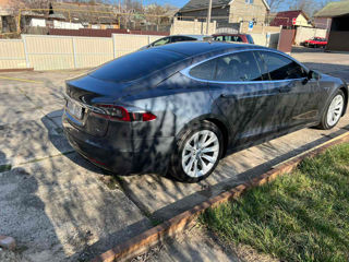 Tesla Model S foto 4