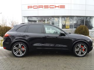 Porsche Cayenne foto 1