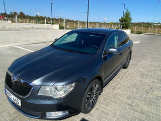 Skoda Superb foto 3