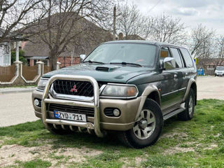 Mitsubishi Pajero Sport foto 2