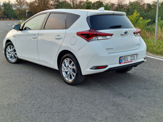 Toyota Auris foto 9