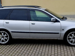 Volvo V40 foto 2