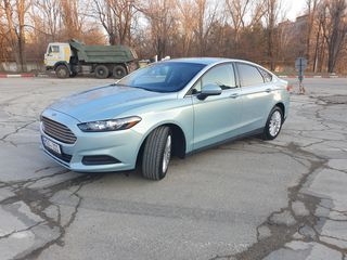 Ford Fusion foto 5