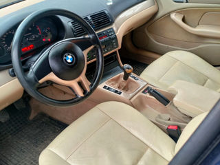BMW 3 Series Touring foto 6