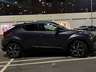 Toyota C-HR foto 4