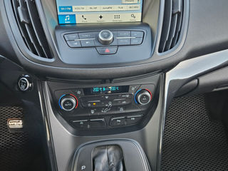 Ford Kuga foto 14