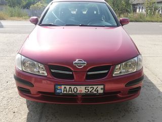 Nissan Almera foto 1