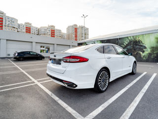 Ford Fusion foto 5