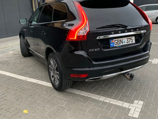 Volvo XC60 foto 3