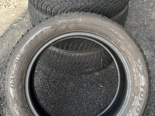 225/55 R18 TOYO de iarna