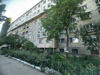 Apartament cu 1 cameră, 45 m², Sculeni, Chișinău