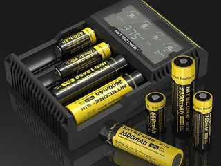 Универсальное зарядное устройство Nitecore Intellicharger i2 i4 d2 d4. foto 10