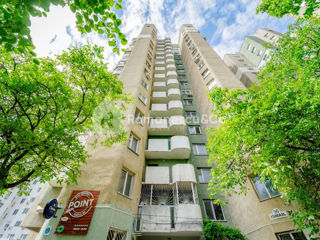 Apartament cu 2 camere, 65 m², Centru, Chișinău foto 18