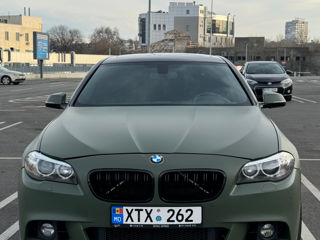 BMW 5 Series foto 2