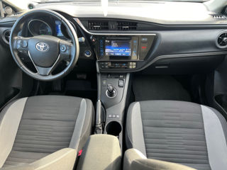 Toyota Auris foto 8