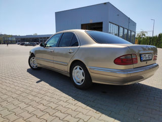 Mercedes E-Class foto 3