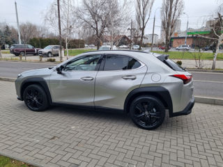 Lexus UX foto 8