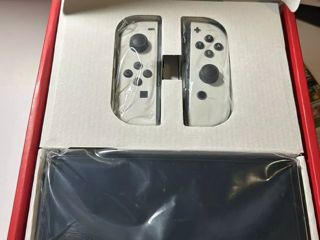 Nintendo Switch OLED  White Bundle