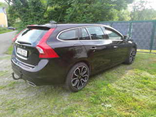 Volvo V60 foto 4