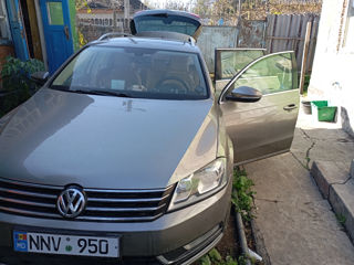 Volkswagen Passat foto 4