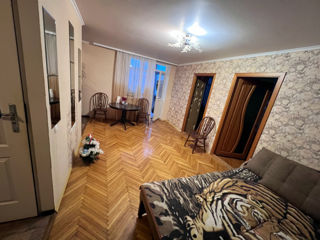 Apartament cu 3 camere, 54 m², Buiucani, Chișinău foto 4