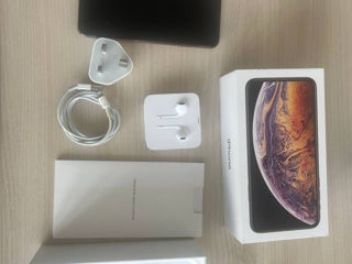 Продам iPhone Xs Max 64 Gold foto 1