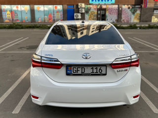 Toyota Auris foto 2