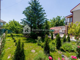 Casă de vânzare în Ialoveni, 2 nivele, cu reparație, teren 14 ari.  foto 1
