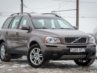 Volvo XC90 foto 1