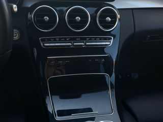 Mercedes C-Class foto 6