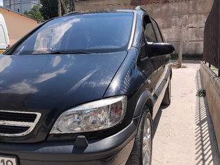 Opel Zafira foto 3