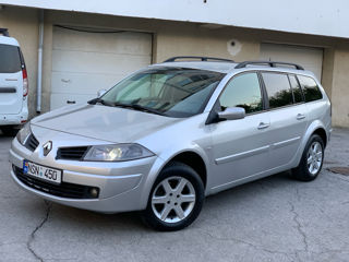 Renault Megane foto 1